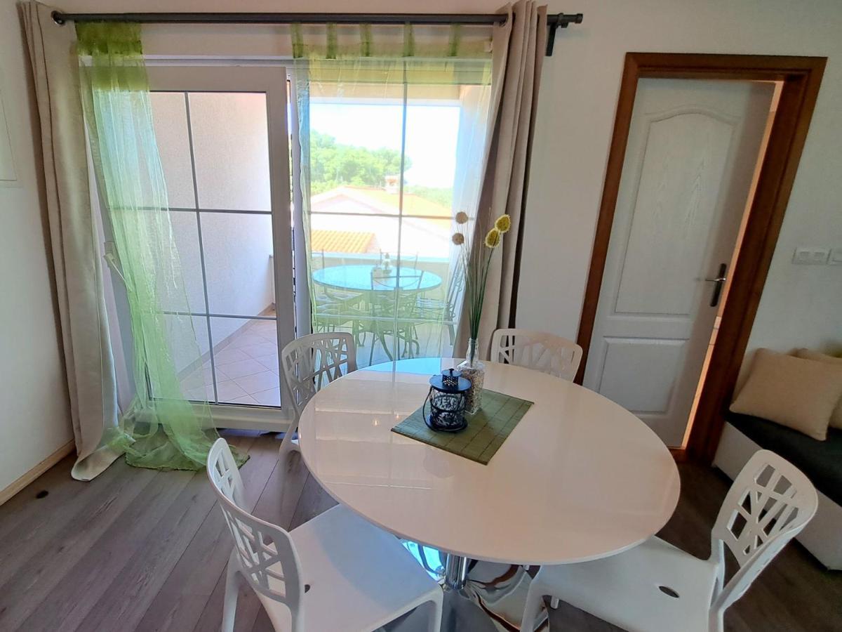 Apartment Oaza Mira Tribalj Exterior foto