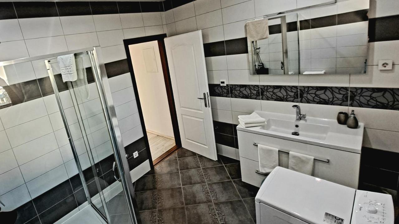 Apartment Oaza Mira Tribalj Exterior foto